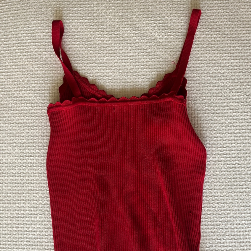 Red Ribbed Tank Top - Picture 4 of 6